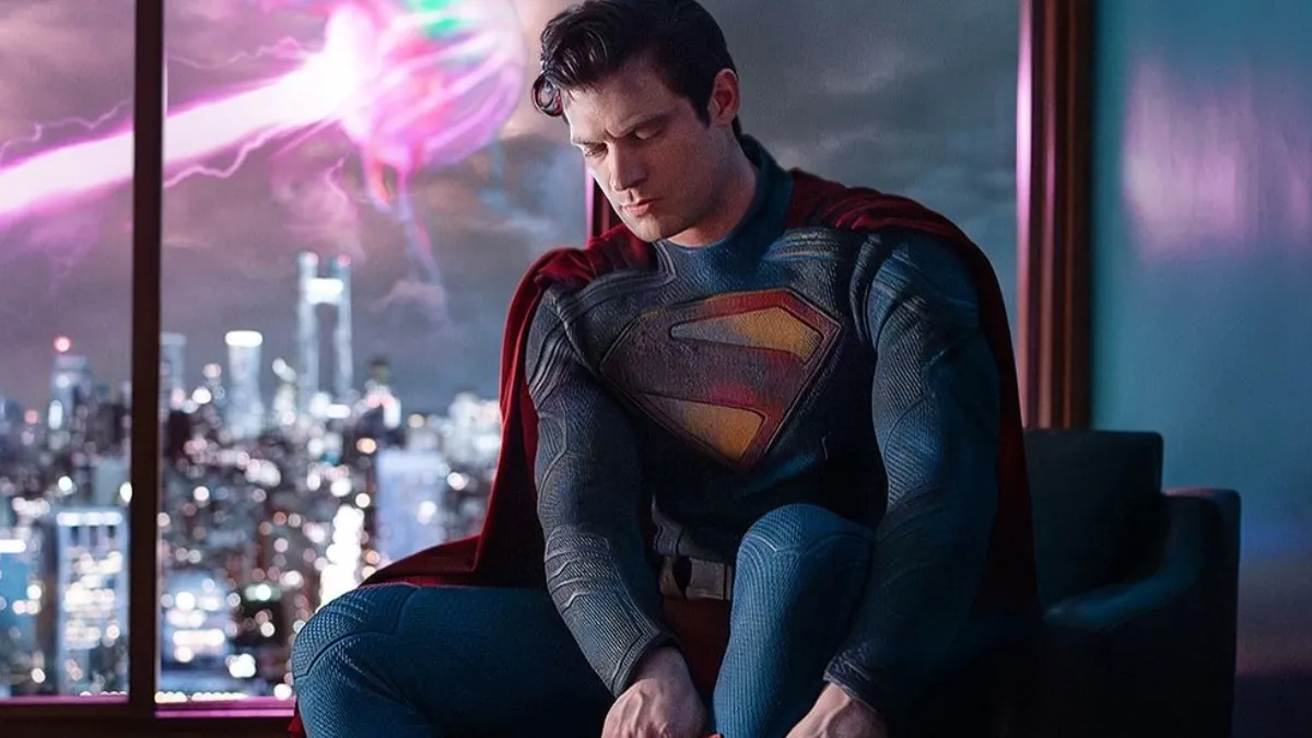 david-corenswet-look-as-clark-kent-in-james-gunn-superman-creates-buzz-online-viral-photo